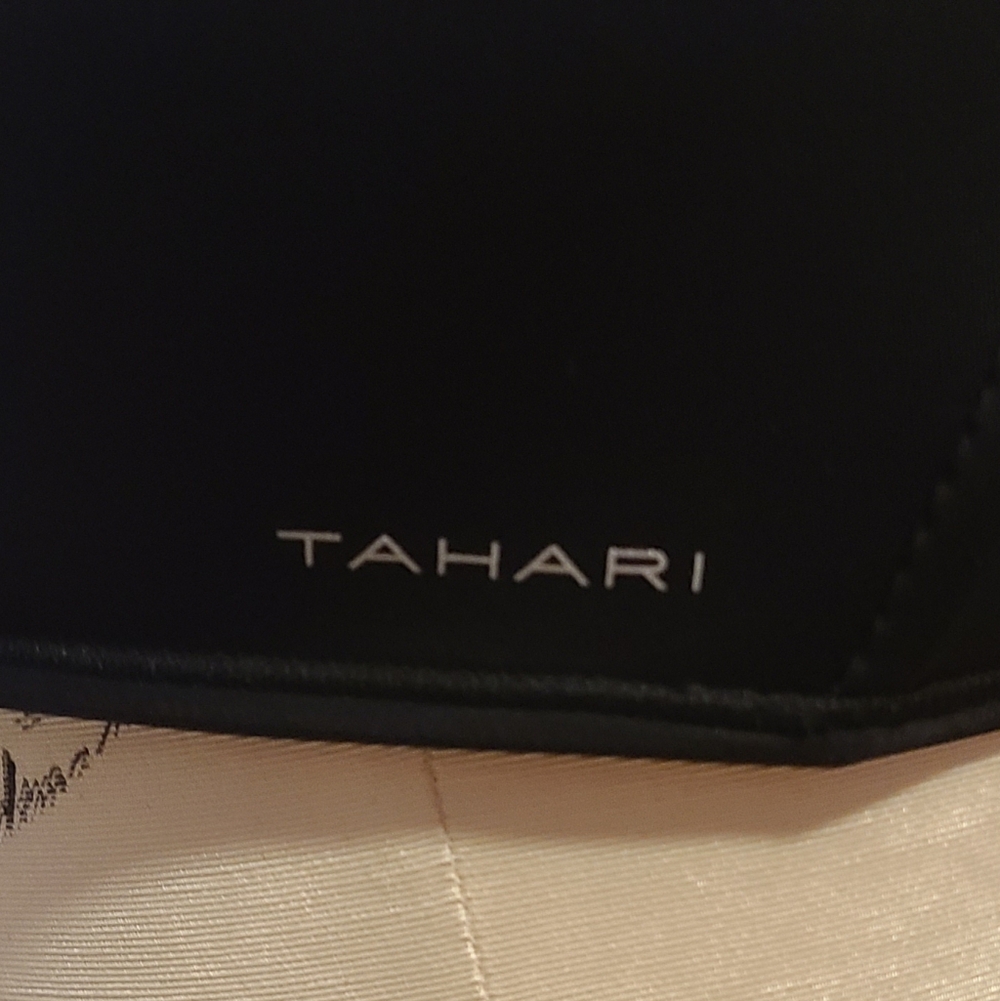 Tahari Black Moulded Wireless Bra - Picture 8 of 11